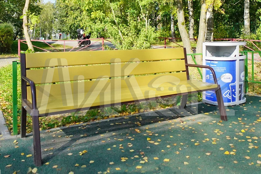 Диван парковый