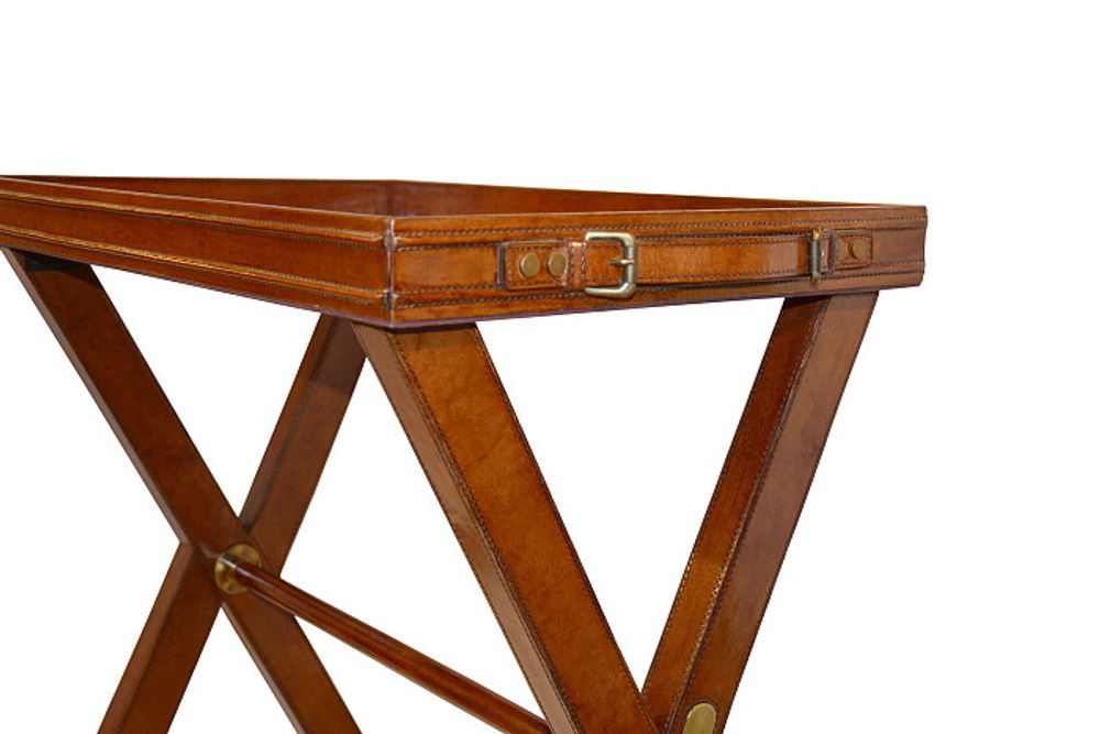 Столик с подносом