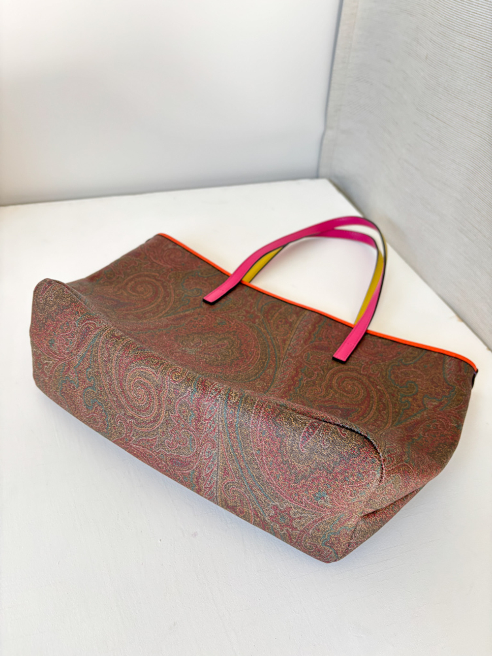 Кожаная сумка Etro