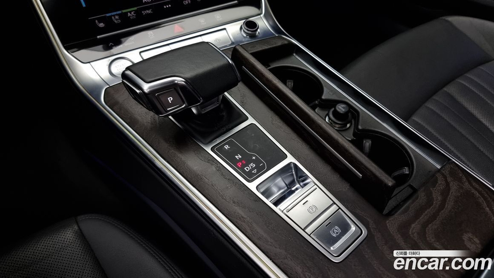 Audi A6 (C8) 40 TDI Premium (04.2020)