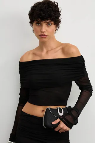 Лонгслив с открытыми плечами из сетки стрейч черного цвета