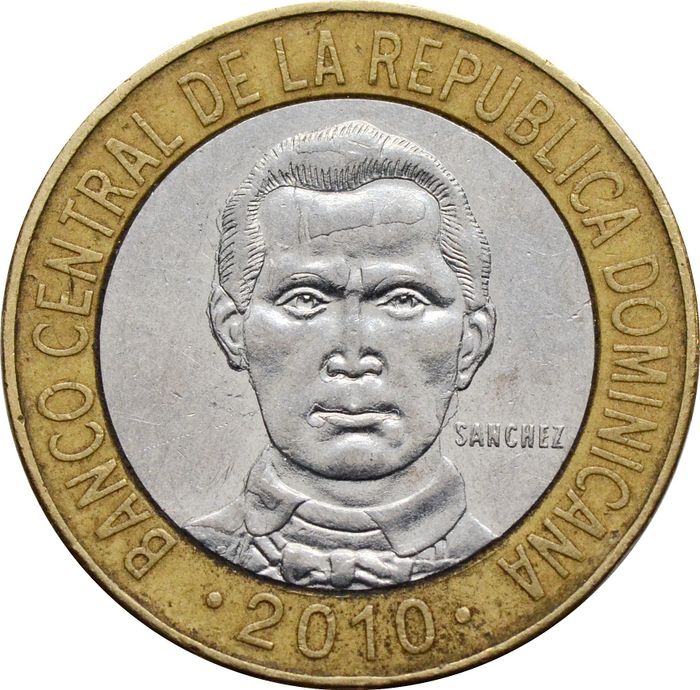 5 песо 2010 Доминикана