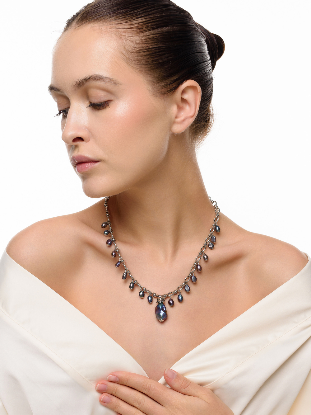 Колье "Knot petrol rice" Silver