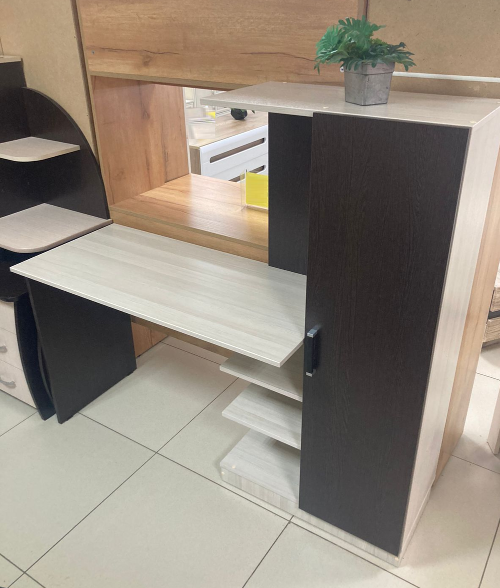 Компьютерный стол Бейсик венге/лоредо