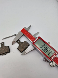 - Колодки тормозные TP-03F для самоката и велосипеда