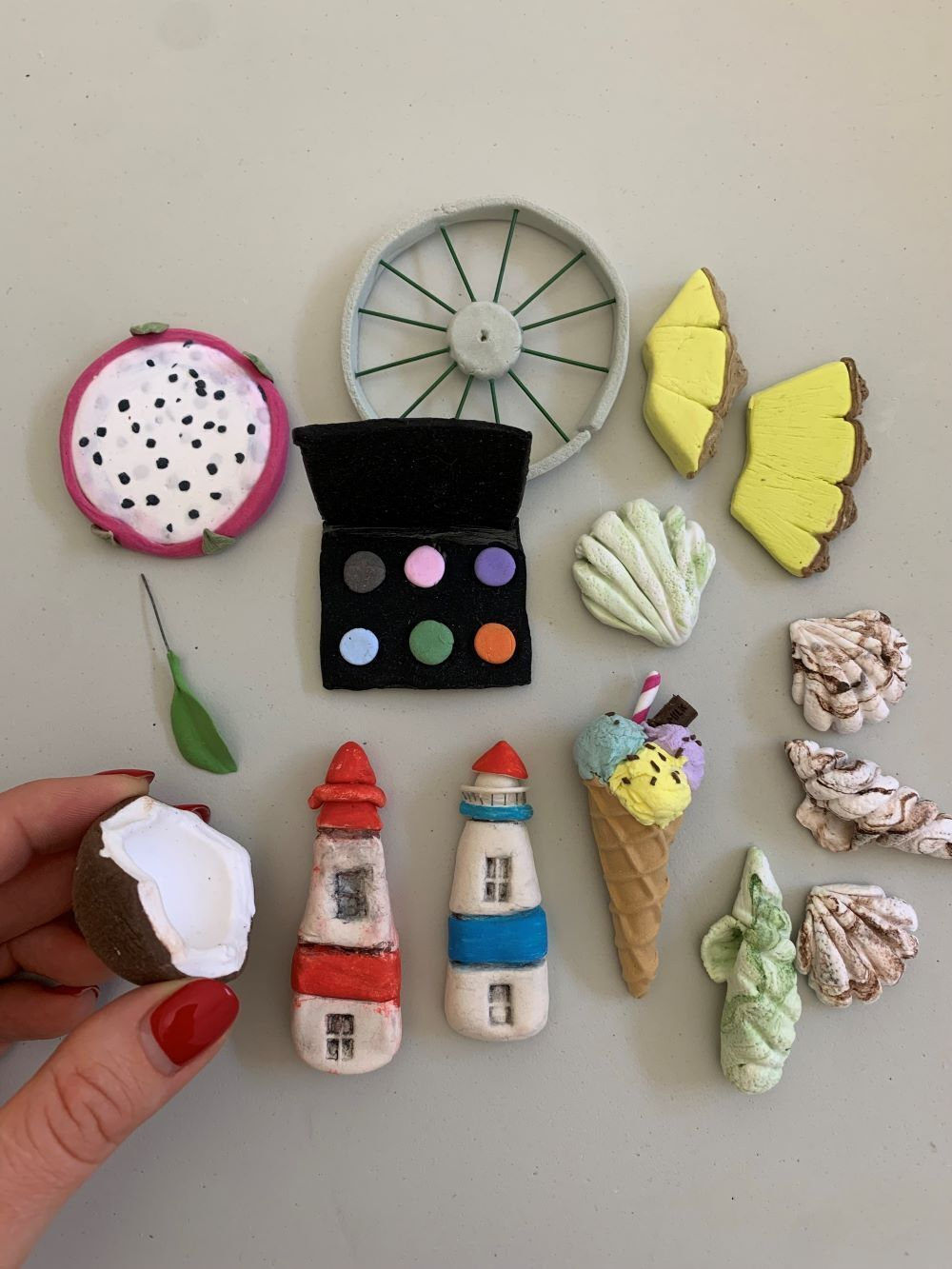 Глина полимерная самозатвердевающая FAN Clay by DECO Белая 80 гр, цветные по 20 гр