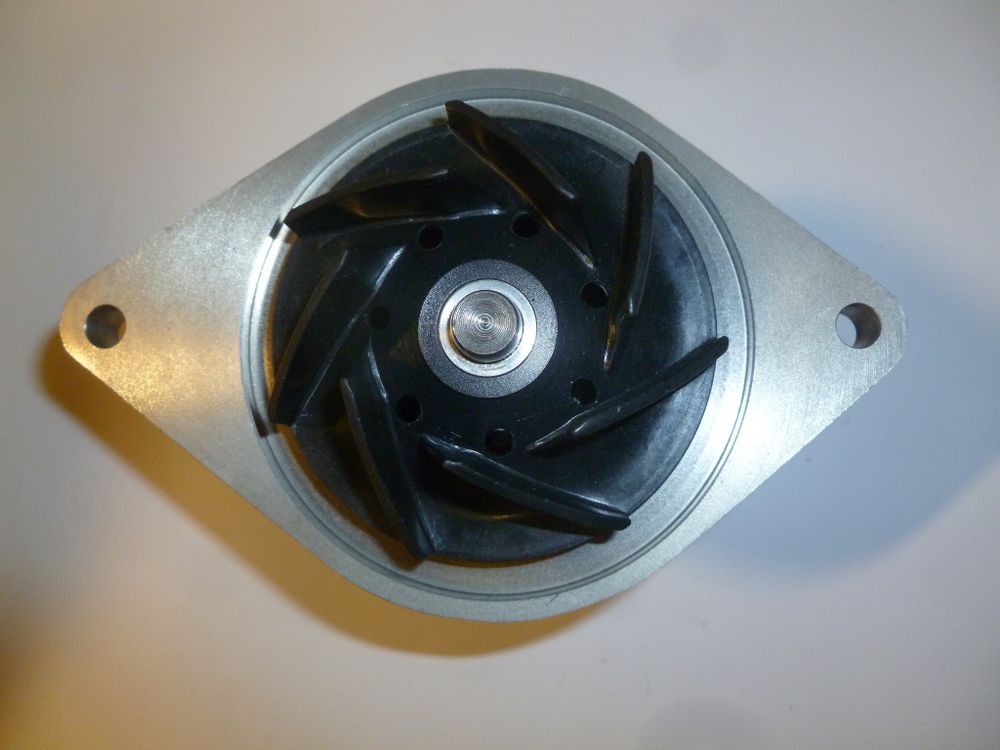 Насос водяной SDEC SC7H250D2;TDS 168 6LTE/Water pump (S00003086+03)