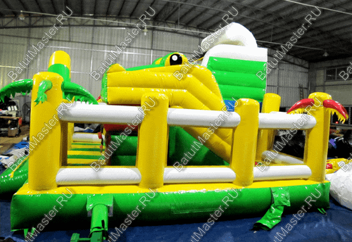 Коммерческий батут "Белый клык" желто-зелёный с механизированной головой, размер 6*5*4 м