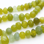 Серпентин фриформ бусины (лизардит), размер около 7-10 мм, цена за 27-28 шт (1/2 нити)