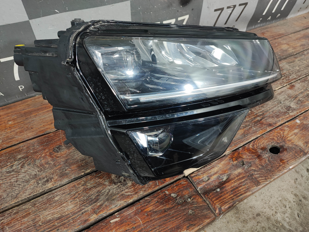 Фара правая LED Skoda Karoq 17-нв Б/У Оригинал 57B941016D