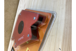 Угольник магнитный для сварки 34 кг STARTUL ST8500-34