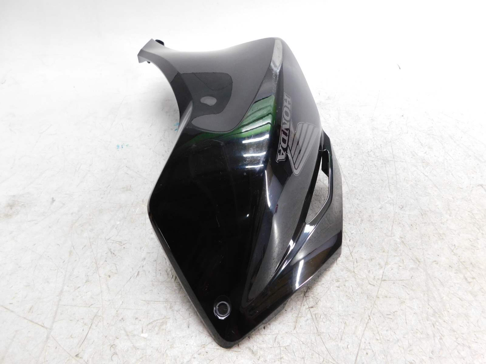 Пластик боковой правый Honda NC750S RC70 64201-MGS-D100