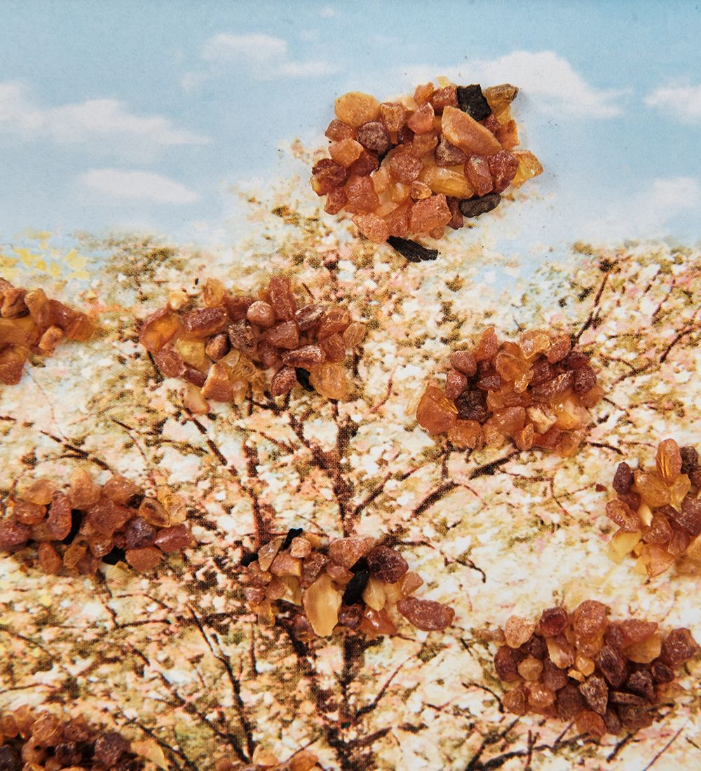 AMB-01/73 Картина «Дорога перемен» (с янтарной крошкой) пласт.рамка 33х42см