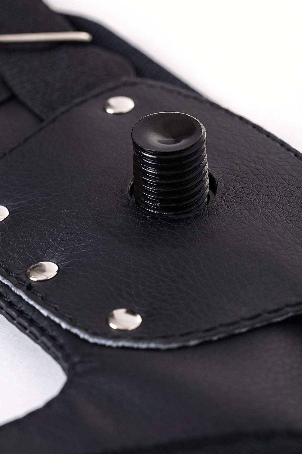 Страпон на креплении RealStick Strap-On Jax телесный 17,9 см