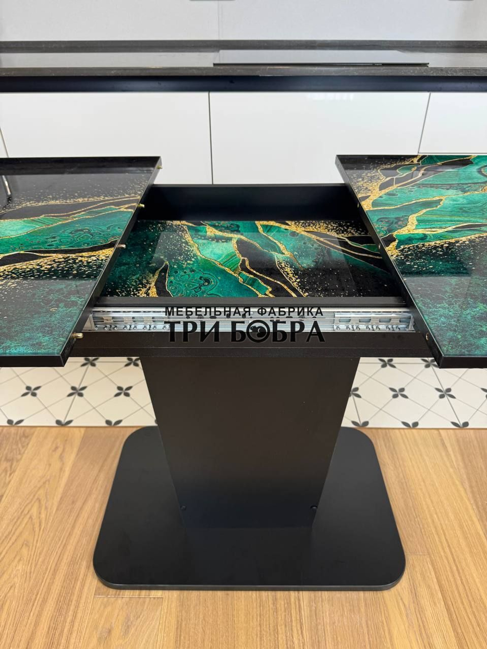 Кухонный стол "Тор", изумруд