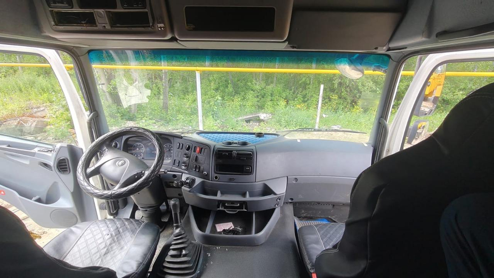 КамАЗ 5490 4x2 Седельный тягач 5490-024-87(S5) (Дизельный, 12,0 л, 401 л.с., МТ)