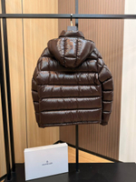 Пуховик Moncler