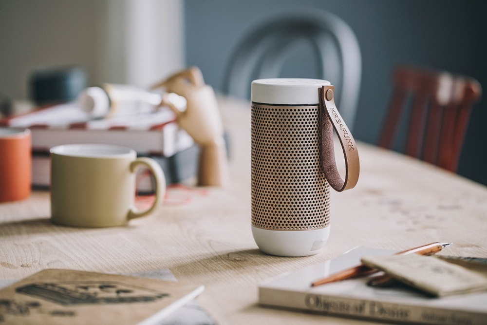 Колонка беспроводная с ремешком afunk, белая с бронзой