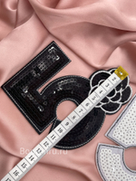 Нашивка Шан. в пайетках черная "Пятерка с цветочком"