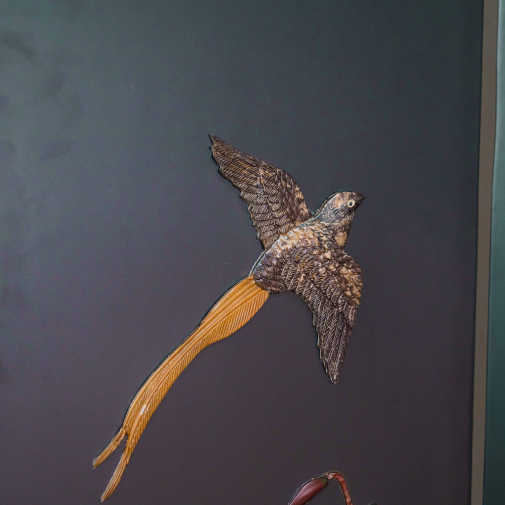 Ширма с резными композициями