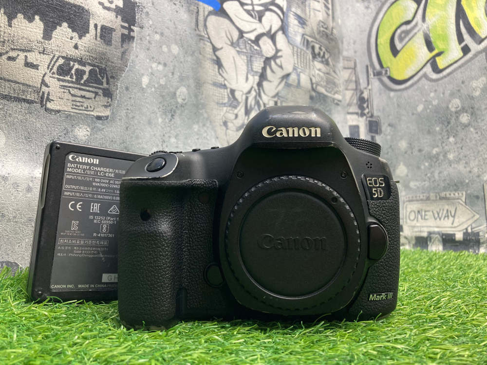 Canon EOS 5D Mark III