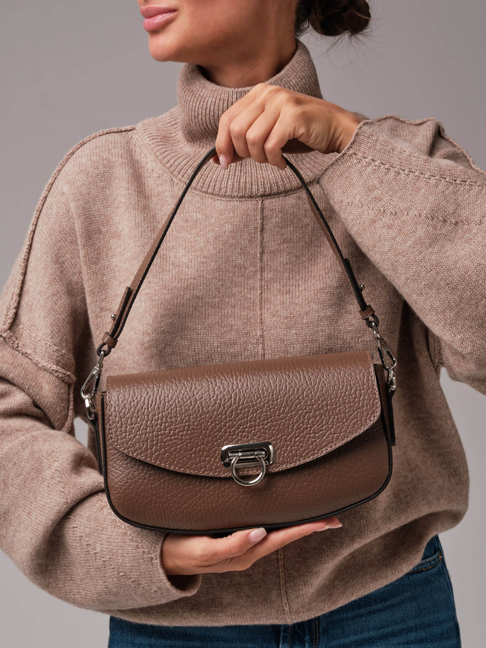 Кожаная сумка Azaro 31049 коричневый какао соло