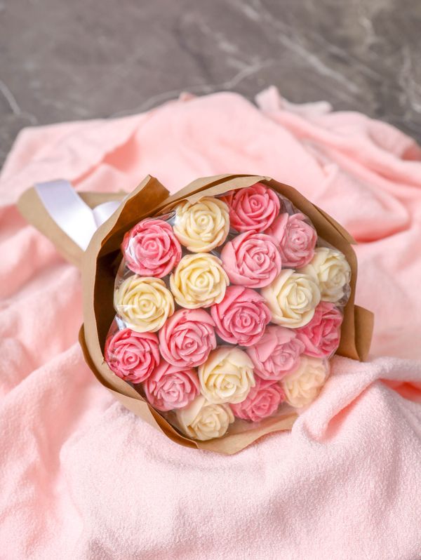 Букет из 19 сладких роз