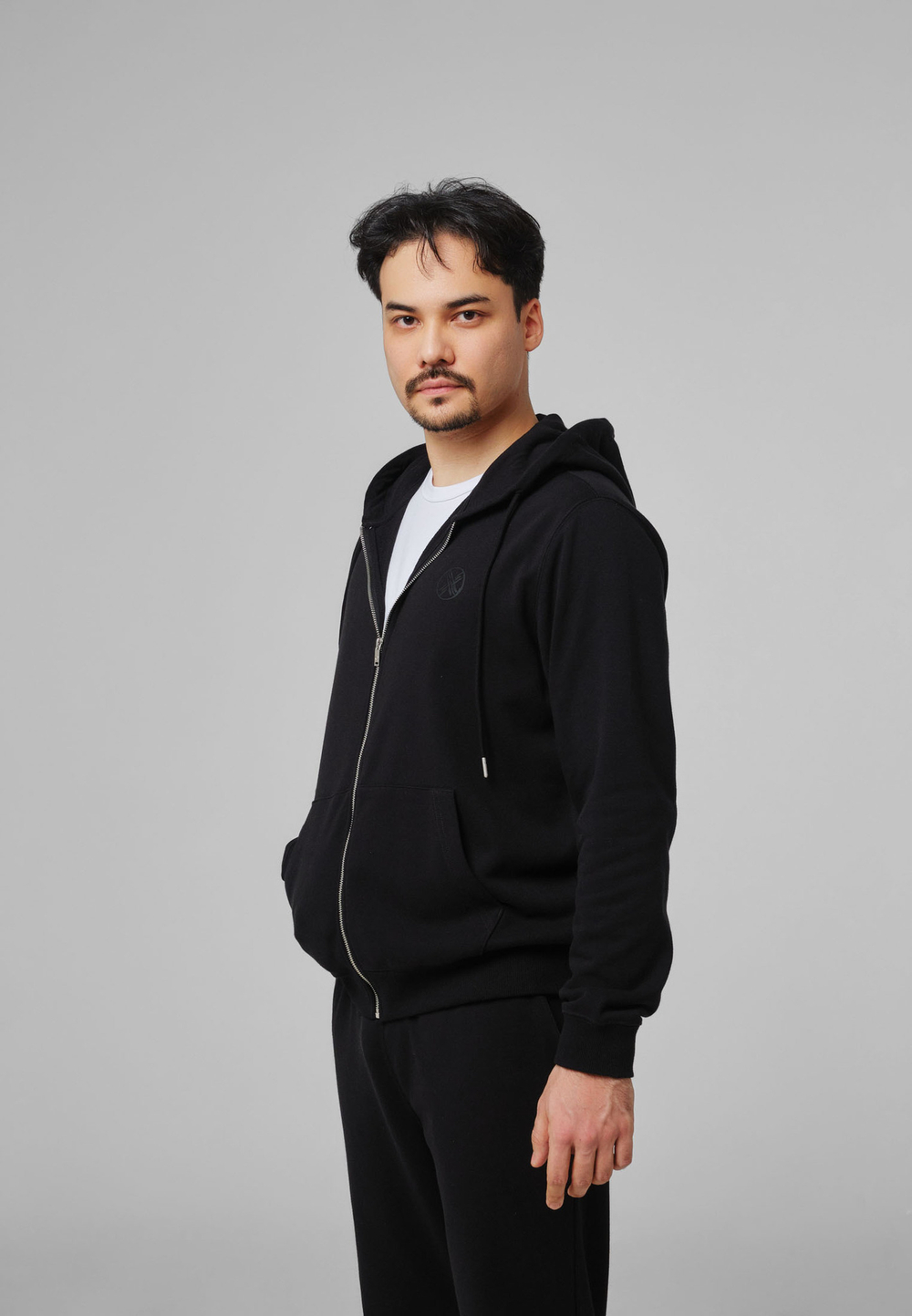 Костюм спортивный на замке ARGYMAQ BLACK