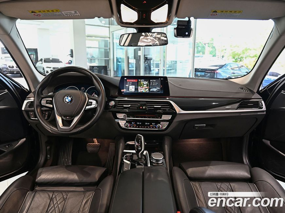 BMW 5 Series (G30) 530i xDrive Luxury Plus (10.2019)