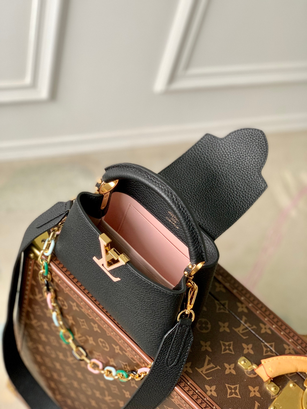 Louis Vuitton Capucines Mini