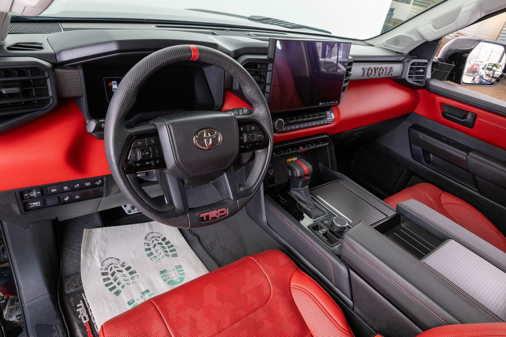 Toyota Sequoia, 2022 год