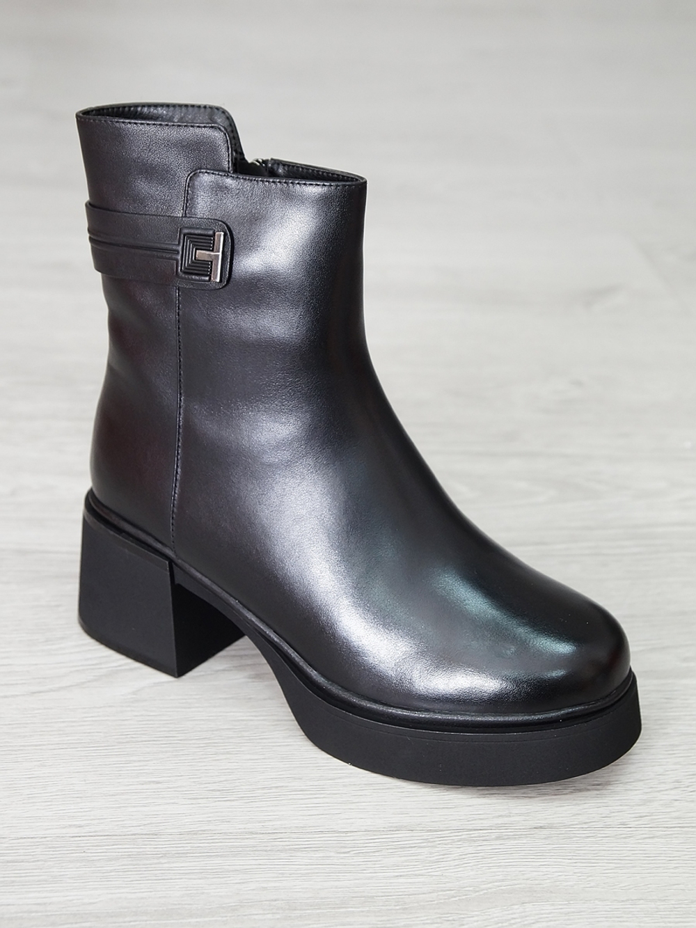 Полусапожки женские зимние