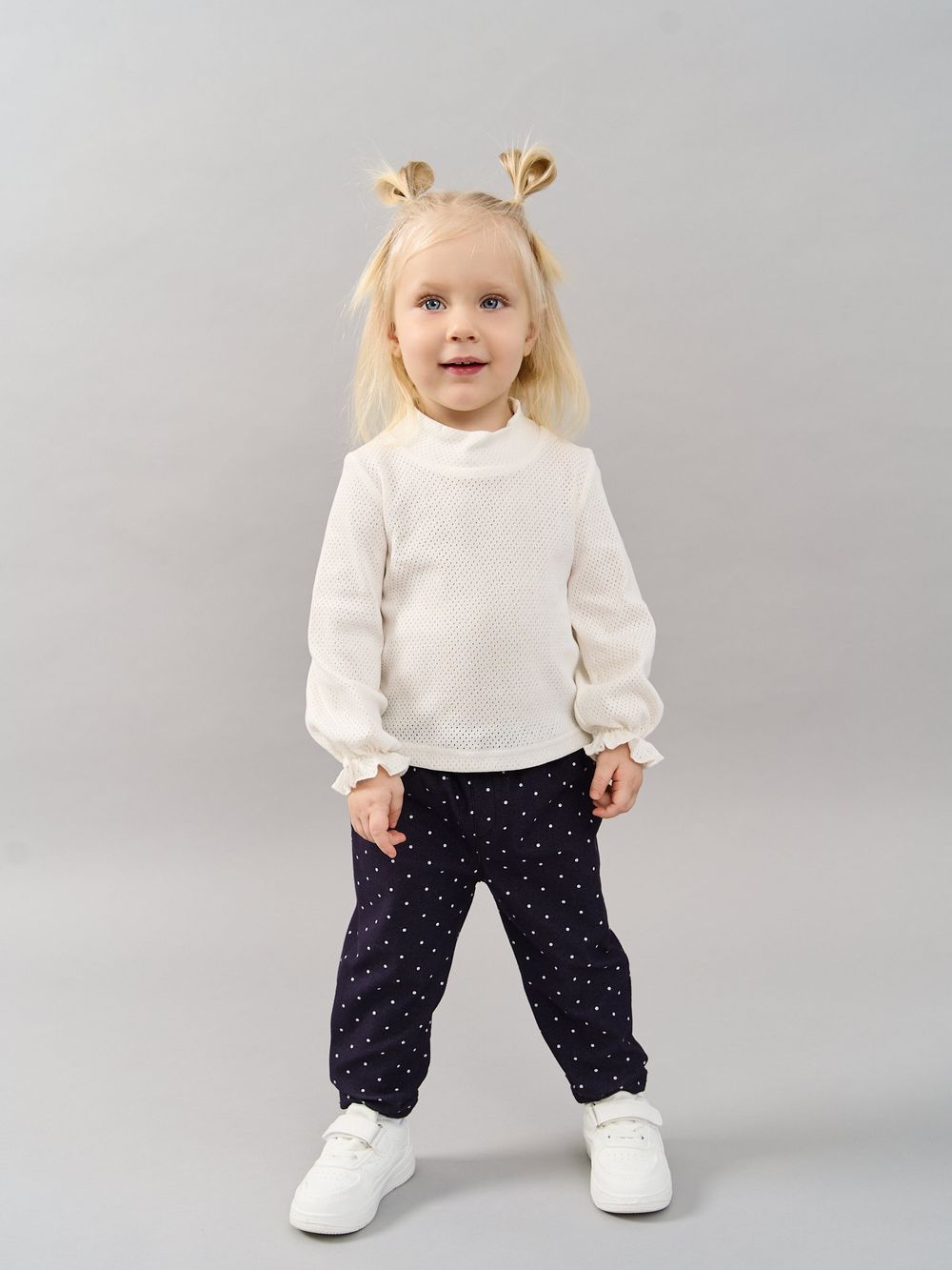 Лонгслив с воротником-стойкой "Молоко" из ажурного хлопка 0+