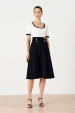 51672 Платье женское (молочный / синий)