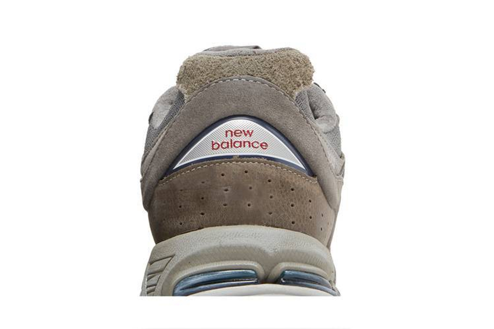 Кроссовки New Balance Nb 2002R Pouch