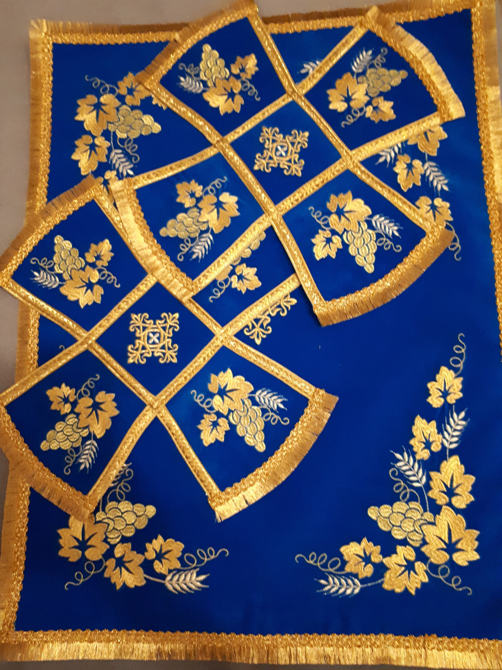 Бархатные покровцы голубые с золотом