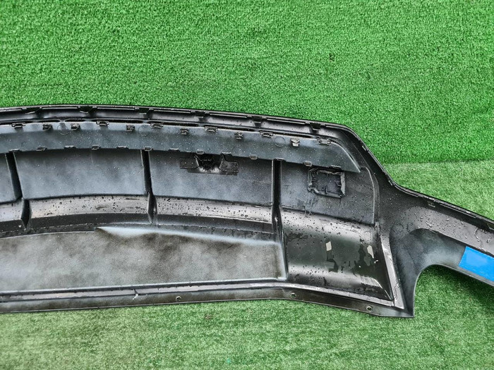 Юбка заднего бампера Lamborghini Urus (2017-н.в.)