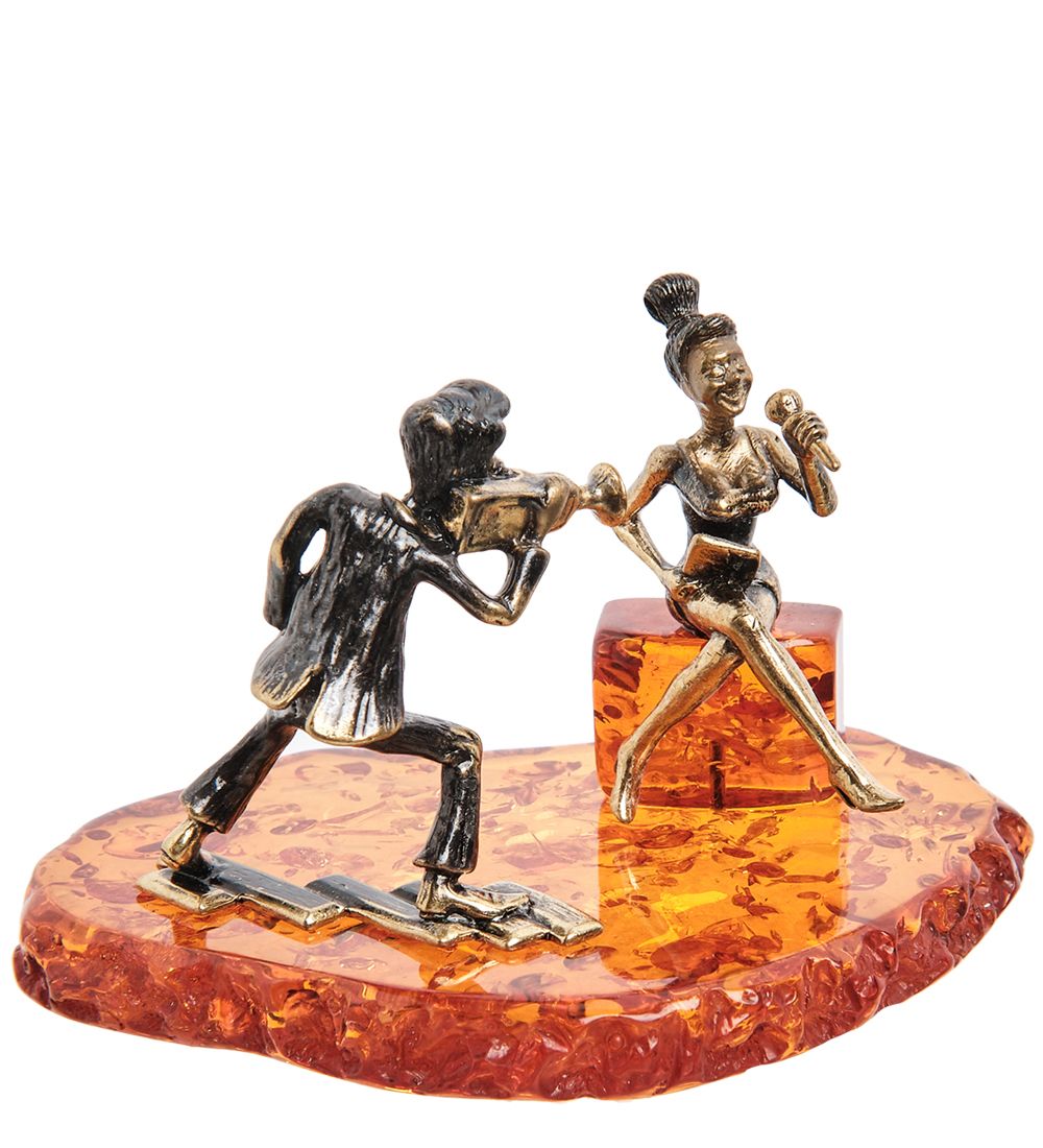 Народные промыслы AM- 524 Фигурка «Репортаж» (латунь, янтарь)