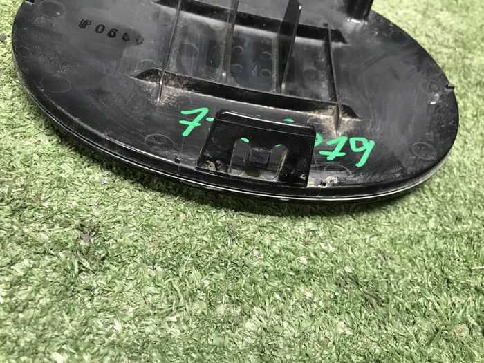 Эмблема решетки радиатора Lexus RX 4 (2019-2022)