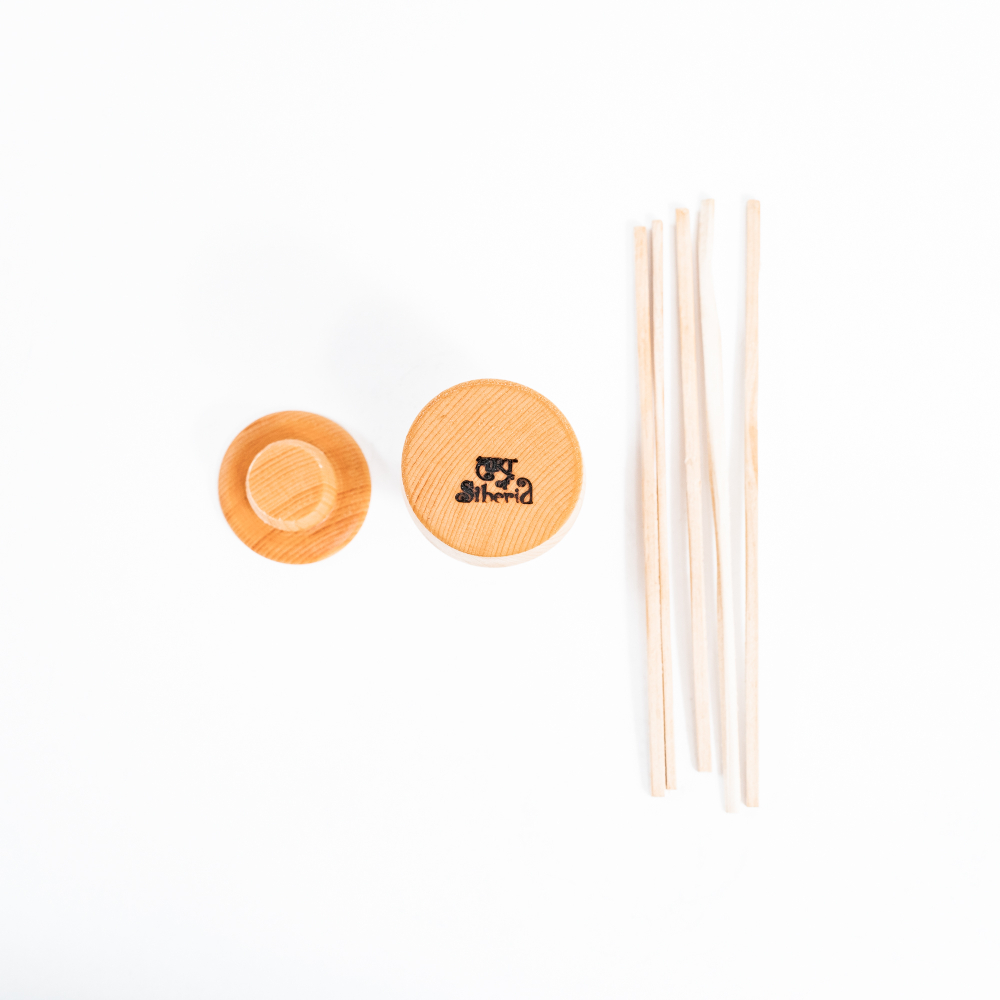 Деревянный аромадиффузор с кедровыми палочками DA1