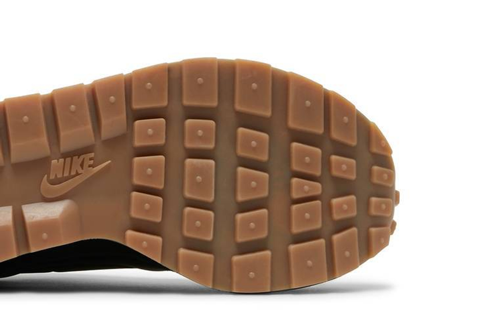 Кроссовки Sacai X Nike Vaporwaffle Black And Gum