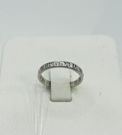 Кольцо из серебра с фианитами