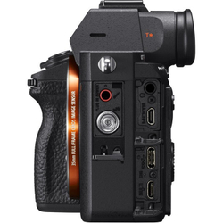 Фотоаппарат Sony Alpha ILCE-7RM3A Body, черный