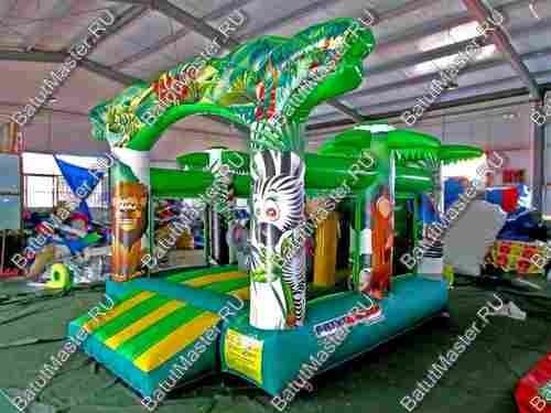 Коммерческий надувной батут "Национальный парк" 4*3*3 м