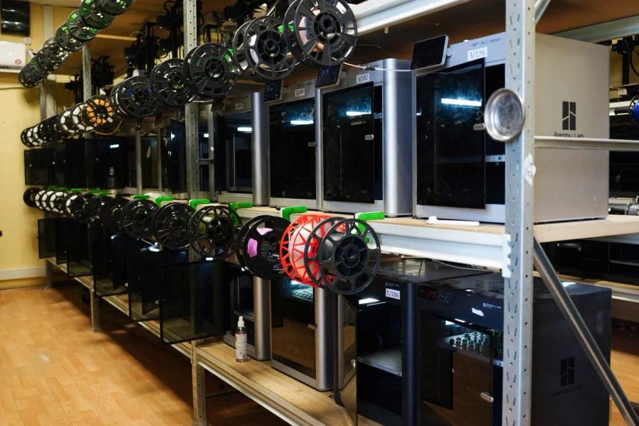 Встреча с представителем Bambu Lab - Лео Ванг и визит на «Фабрику 3D-печати братьев Просвирниных»