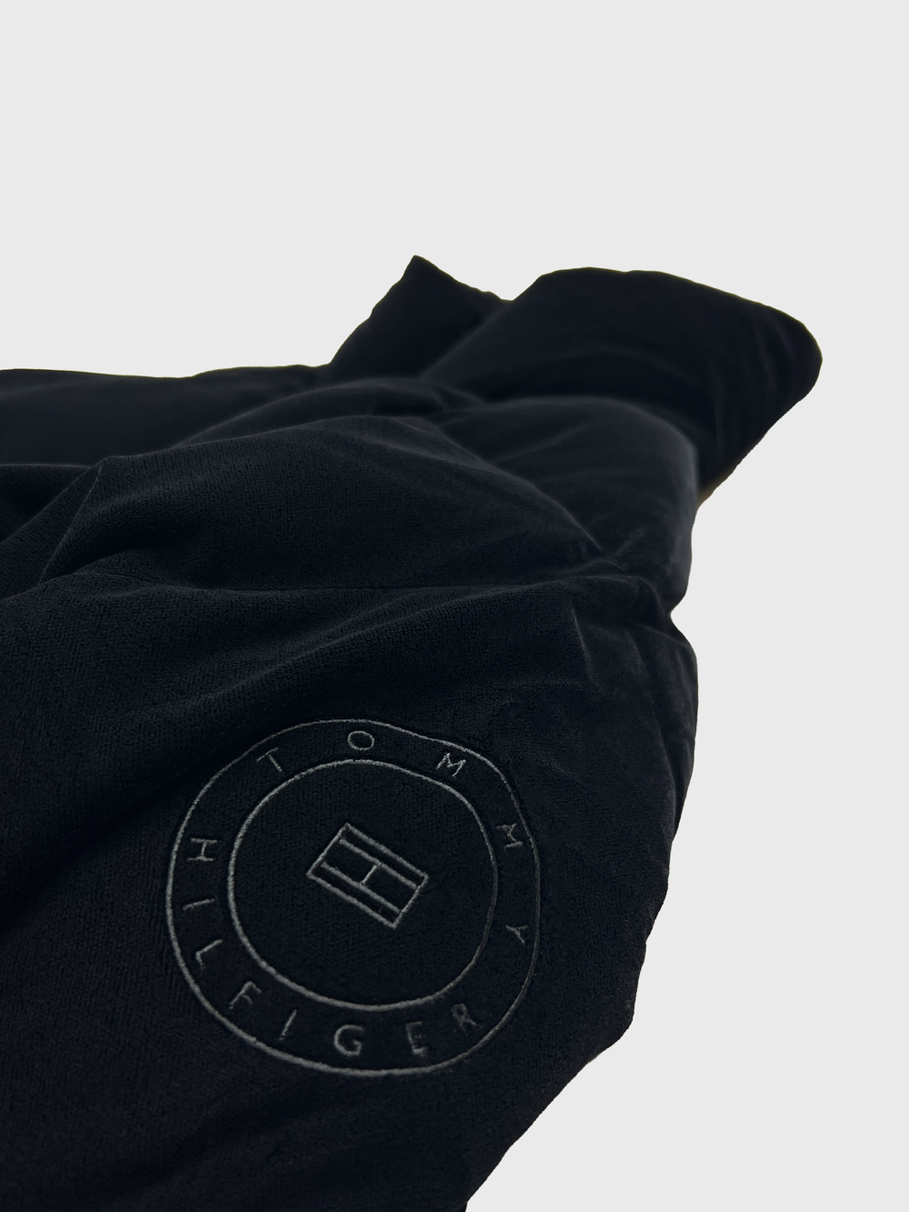 Пуховик Tommy Hilfiger Velvet Black