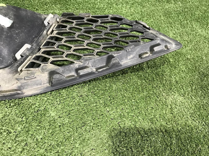 Накладка ПТФ левая Audi A4 B9 (2018-2019) S-line