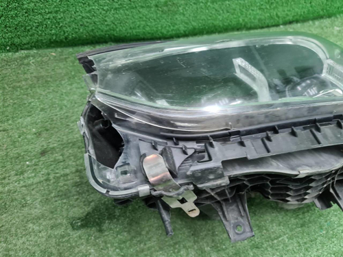 Битая Фара левая BMW X3 G01 (17-21) Adaptive LED