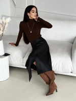 Юбка кожаная трапеция миди