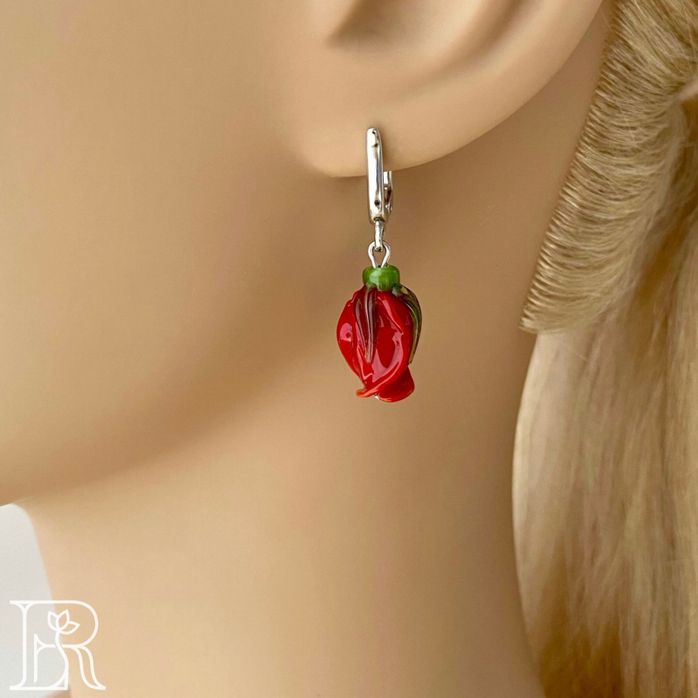 LEFIREL' Серьги серебряные женские "Риса" с цветами из муранского стекла / ювелирные украшения из родированного серебра 925